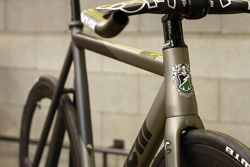 ”CINELLI MASH”の前下がりで見るピストの歴史