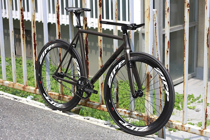 KAGEROをカーボンパーツカスタム