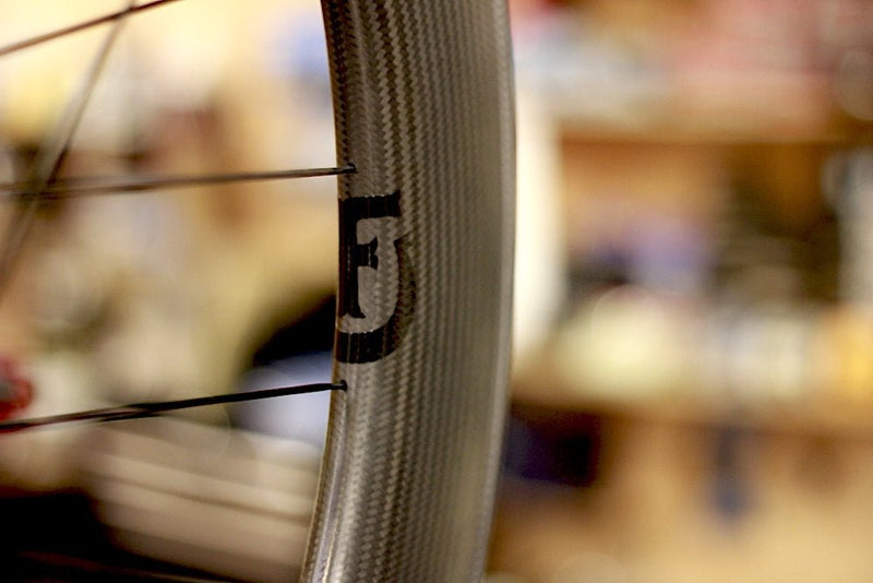 さぁ、受注もらってたあのリムがいっぱい来たよ。