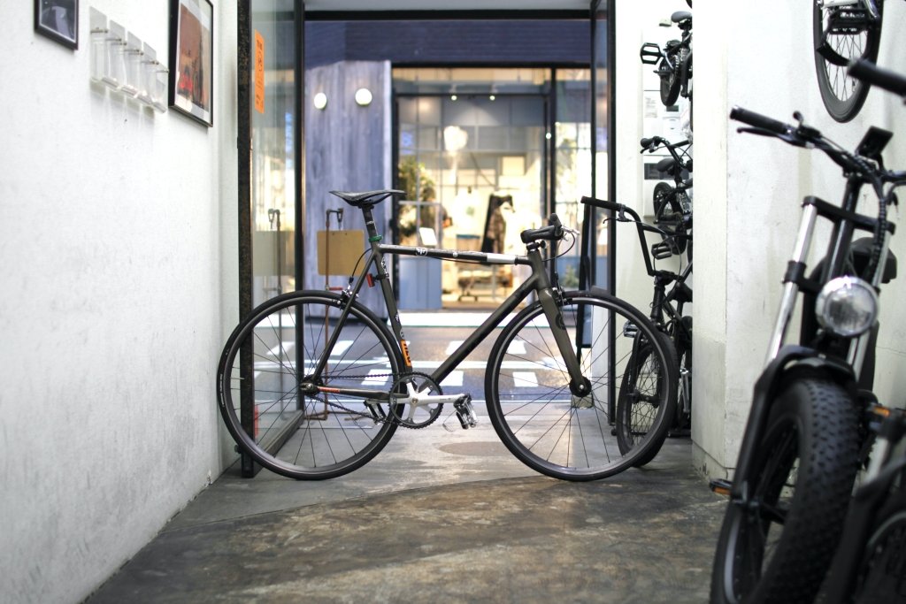 バラ完オーダーでしか感じることのできないピストバイクの新次元