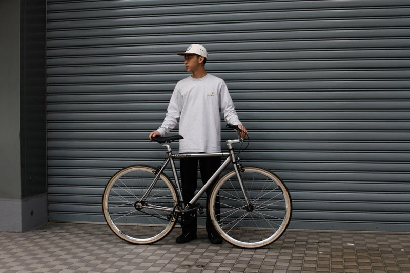 タウンユースへ快適カスタム。LEADER ANGELINO
