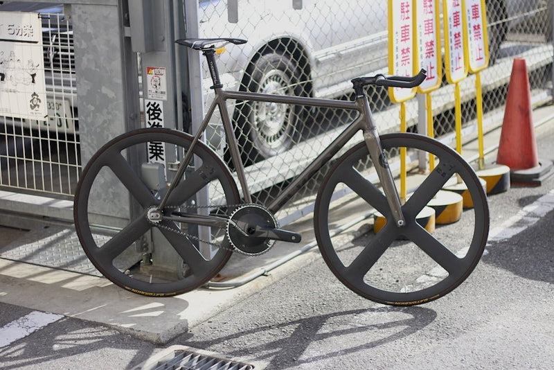 ピストバイクって感じ。TYRANT BIKES KAGERO