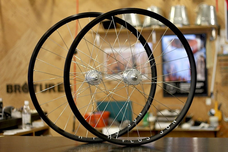 店頭には僕好みなホイールを組んで準備してるんです。