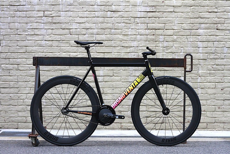 カッコいいピストバイクはやっぱりモテる！