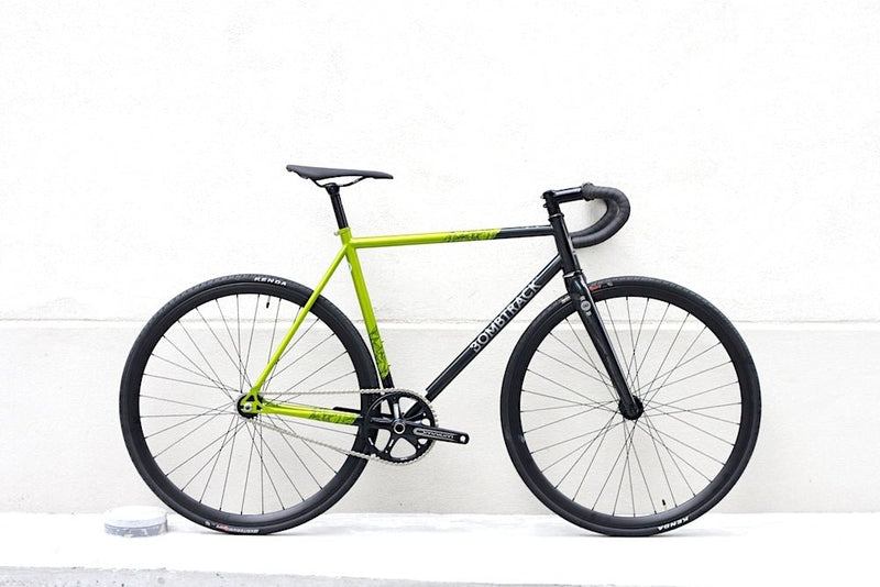 一台のみ”BOMBTRACK NEEDLE