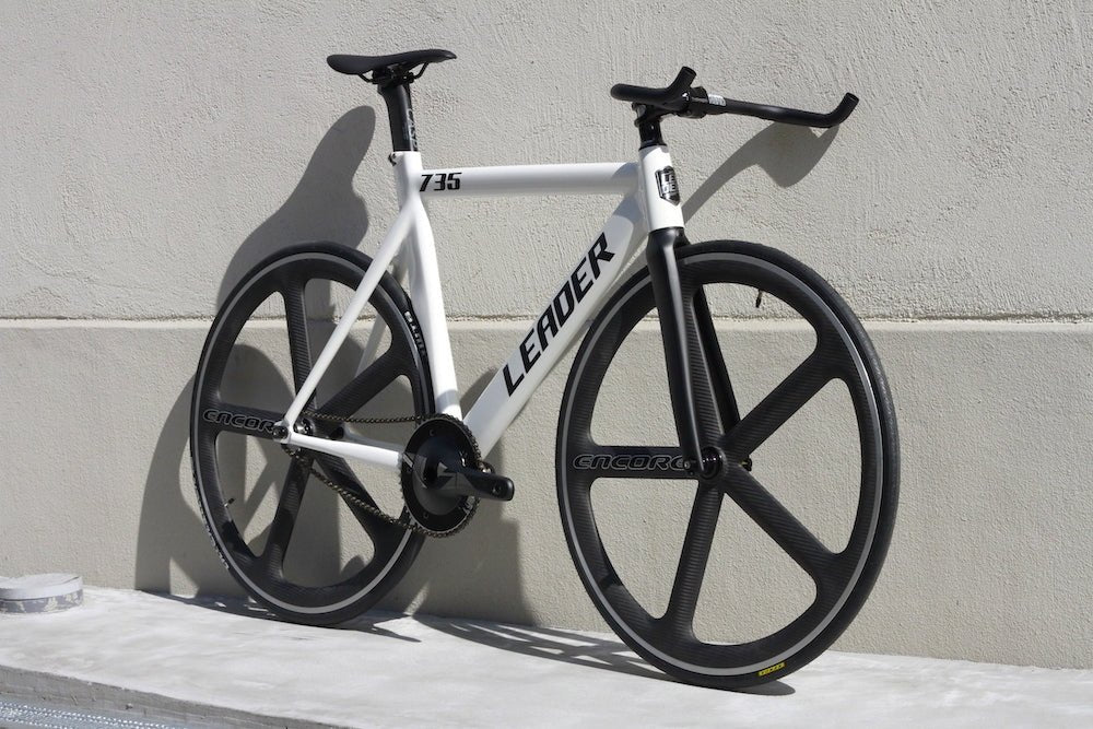 バトンホイール コスパ最強バトンホイールが再入荷でっす。ENCORE WHEELS