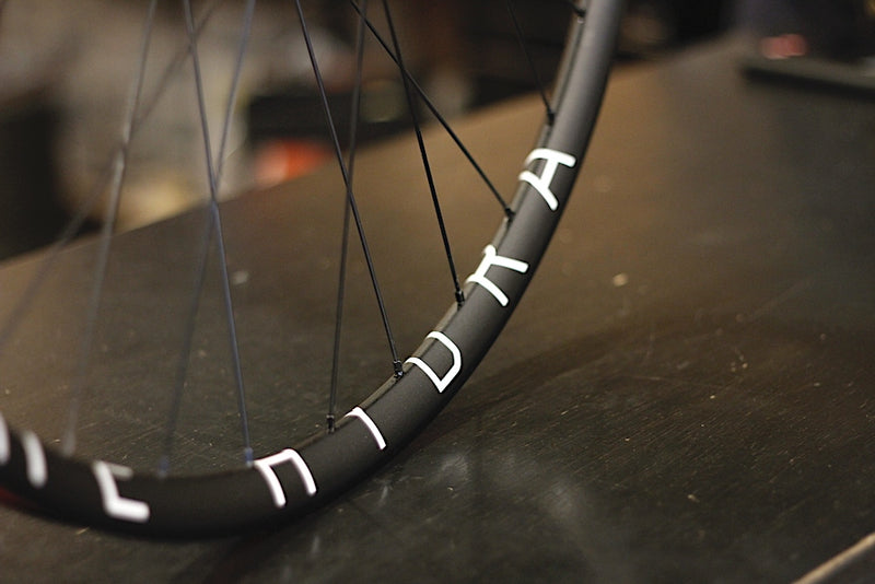 今週も個性豊かなホイール組んでます。