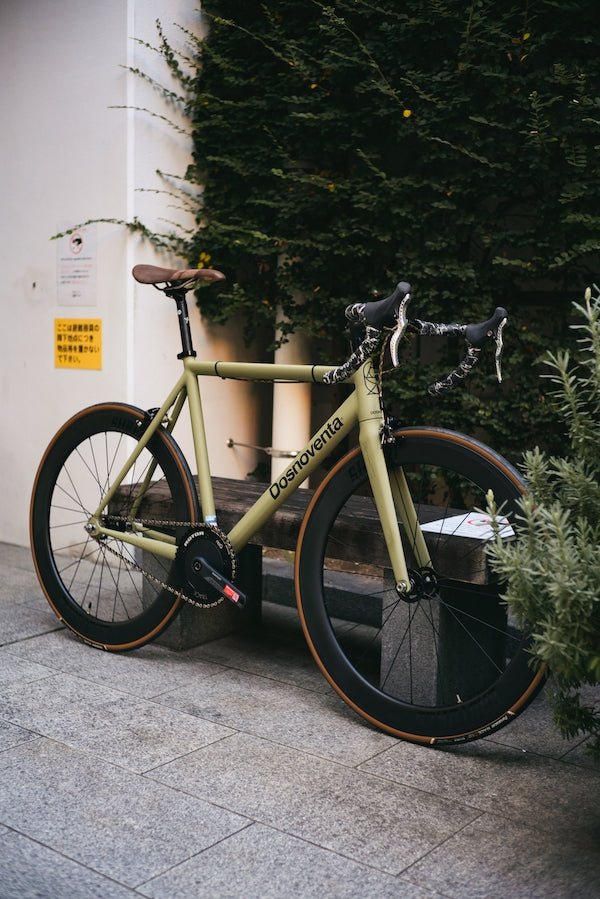 LAの新色はセンス問われそう。 | ブローチャーズ - BROTURES ONLINE