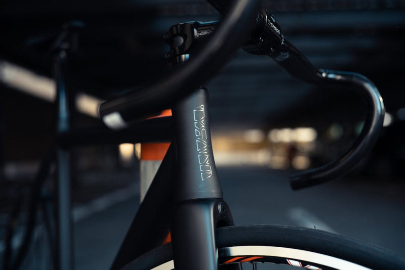 実用重視。極シンプルなカスタムバイク！