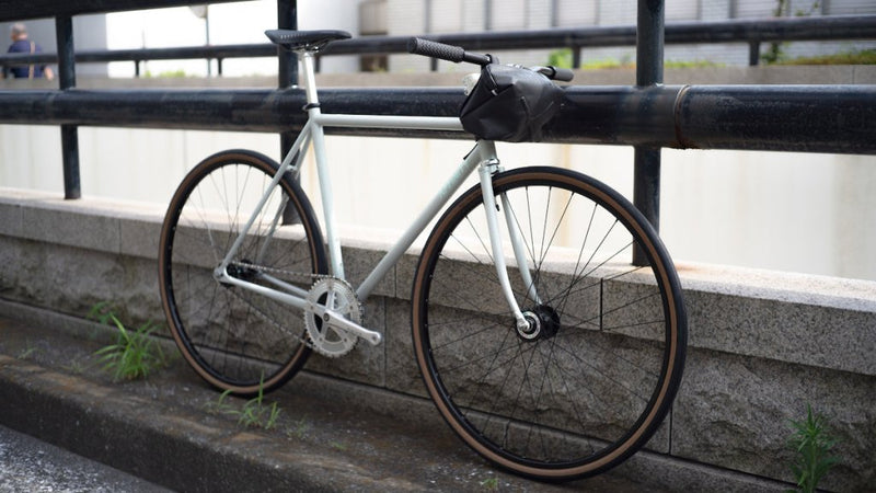 逆輸入的ピストバイク