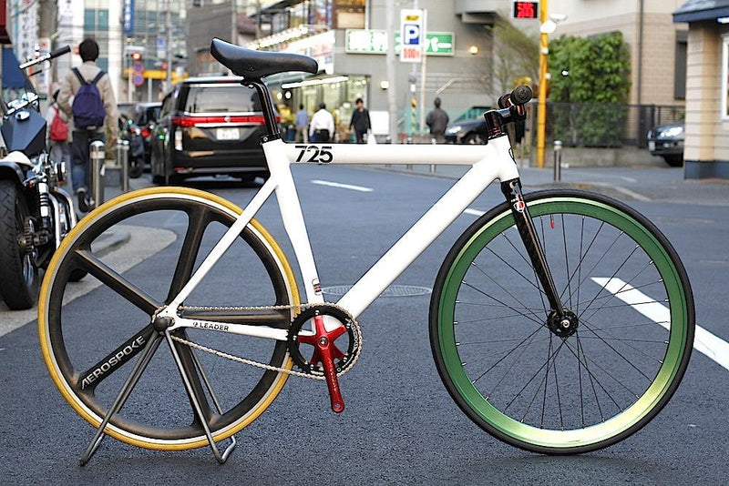 LEADER BIKE 725TR INSPIRED BY JOHN CARDIEL