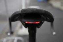 fi'zi:k　フィジーク　ICS ブリンクライト入荷！