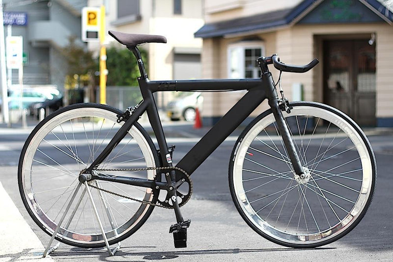 LEADER 735TR BK×POLISH