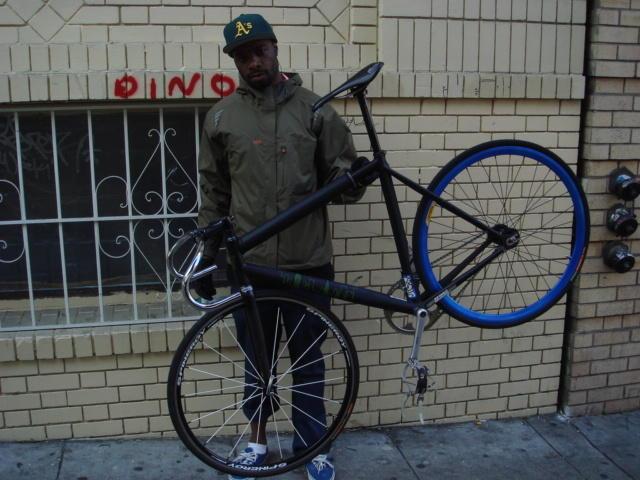 PIST x FASHION IN YOUR LIFE