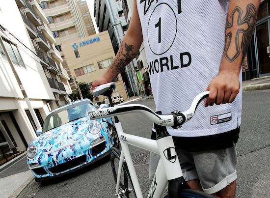 Porsche 911 GT3 RS 3.8L meets LEADERBIKES 735TR