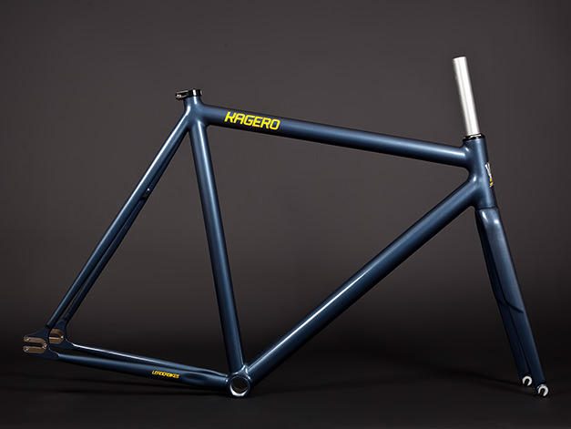 LEADER BIKE KAGERO FRAME SET 間もなく入荷