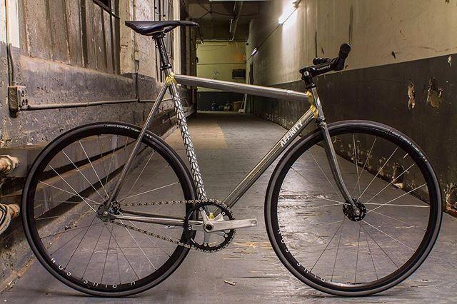 AFFINITY CYCLES 10周年モデル 