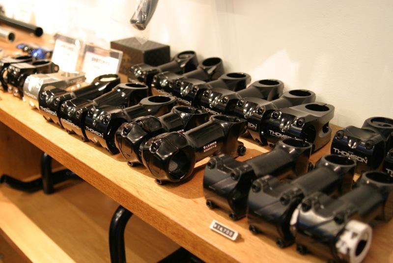 LEADER BIKE 3D STEM 入荷