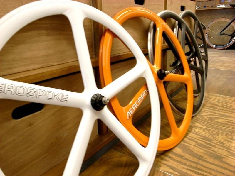 AERO SPOKE 大量入荷。