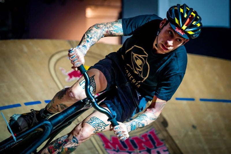 $10,000- BUCKS VALUES IN THAT 