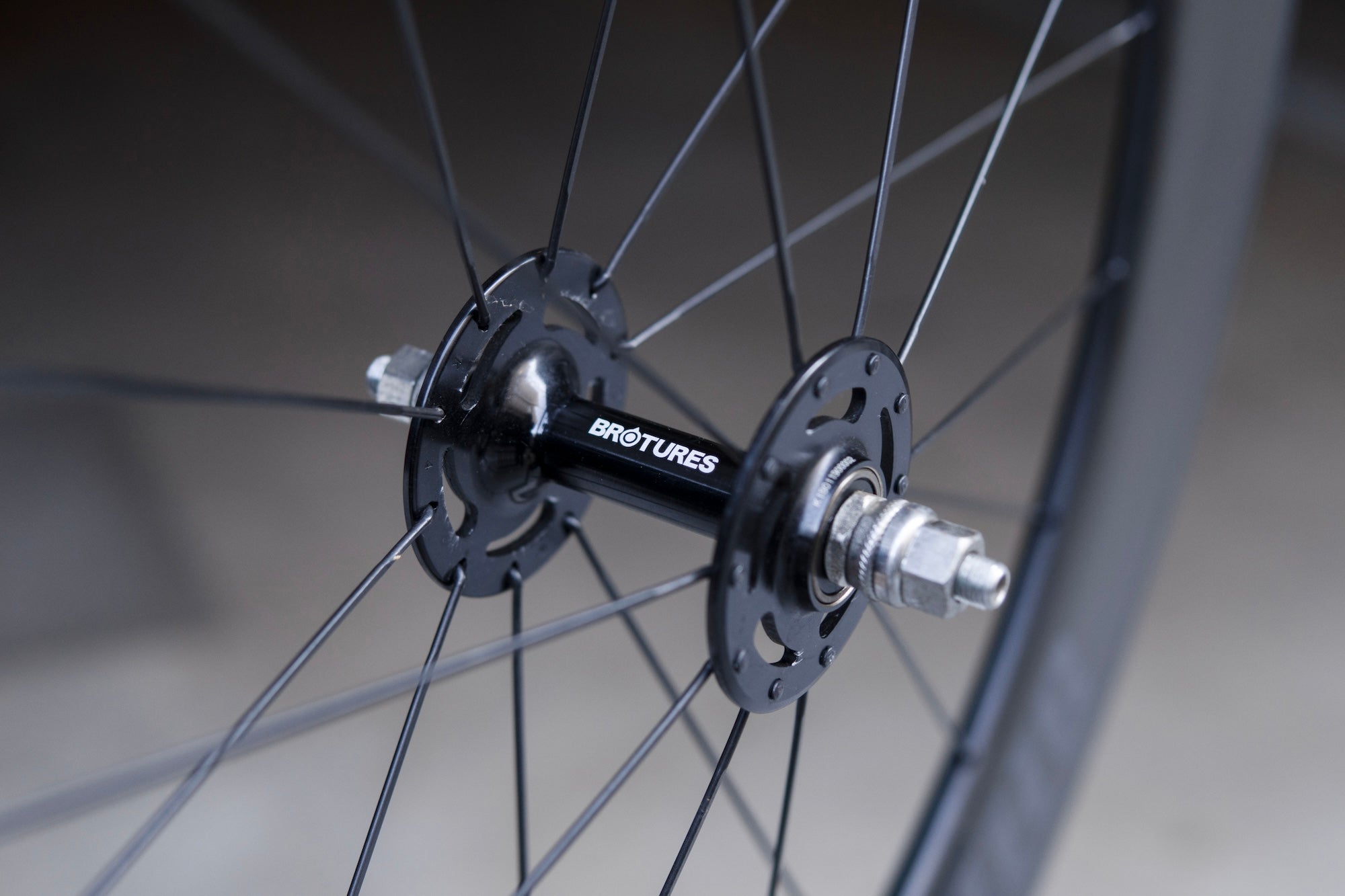 USED】BROTURES SHRED88 CARBON WHEEL (Front)