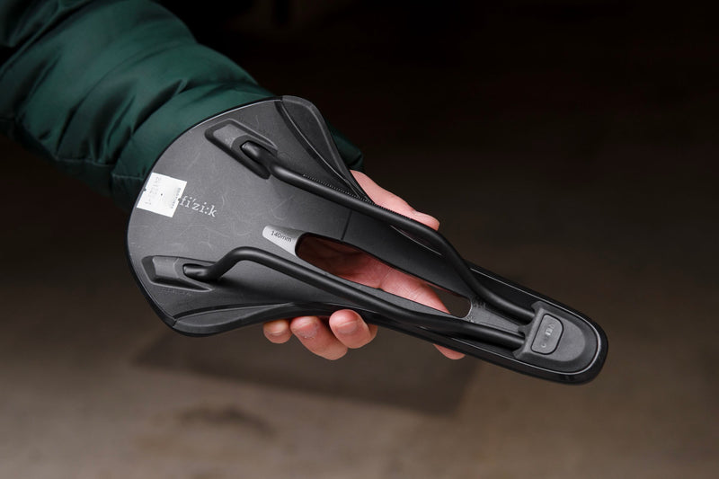 【USED】fi’zi:k VENTO ANTARES R5