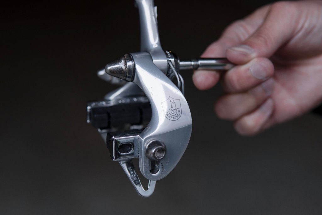 1989年 Campagnolo Athena BB スクエア軸長115.？mm CAMPAGNOLO ATHENA 1988-1989 BRAKE SET【USED】