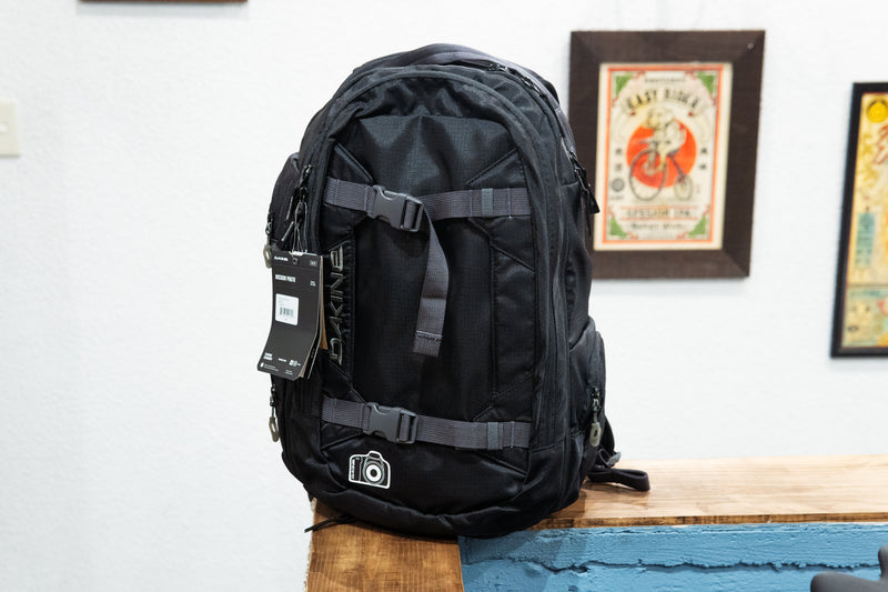 DAKINE × BROTURES CAMERA BAG