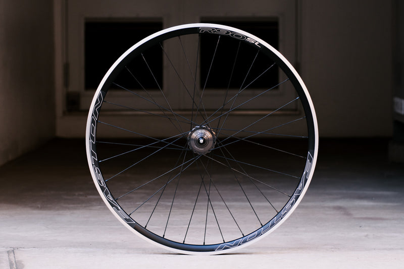 EASTON R90 x TRIPLE THREAT HUB