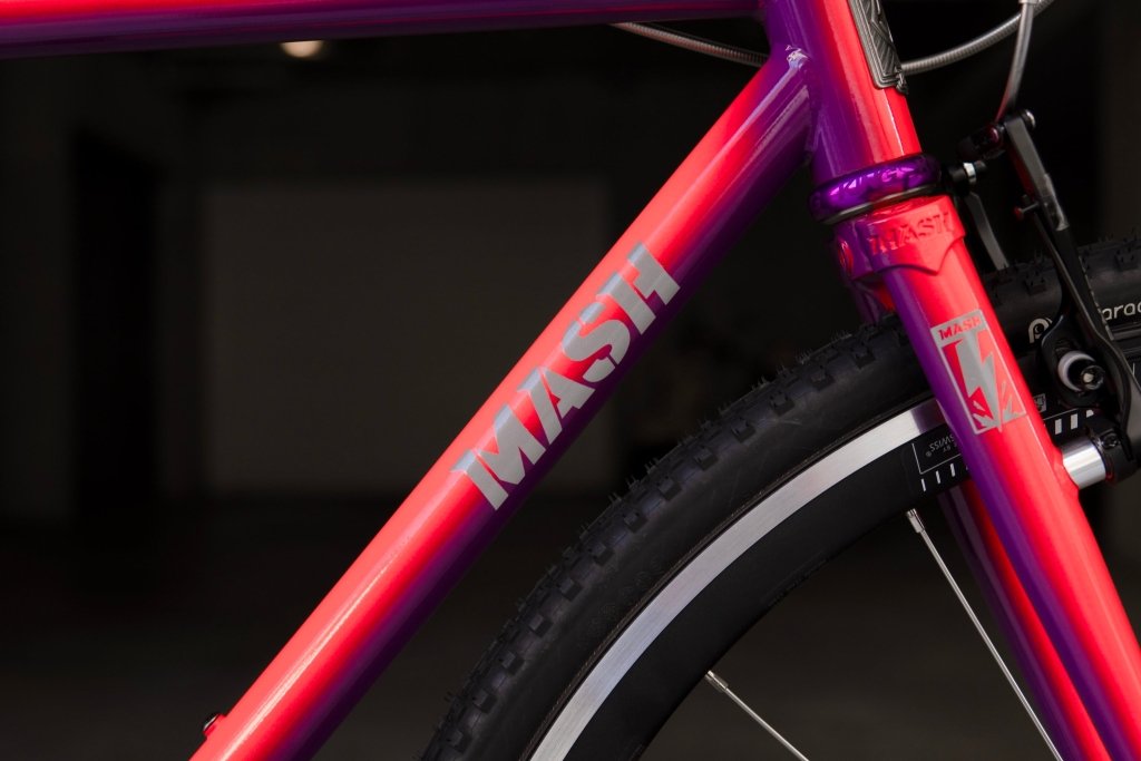 MASH STEEL (neon red-purple fade / C-T520mm) 【USED】