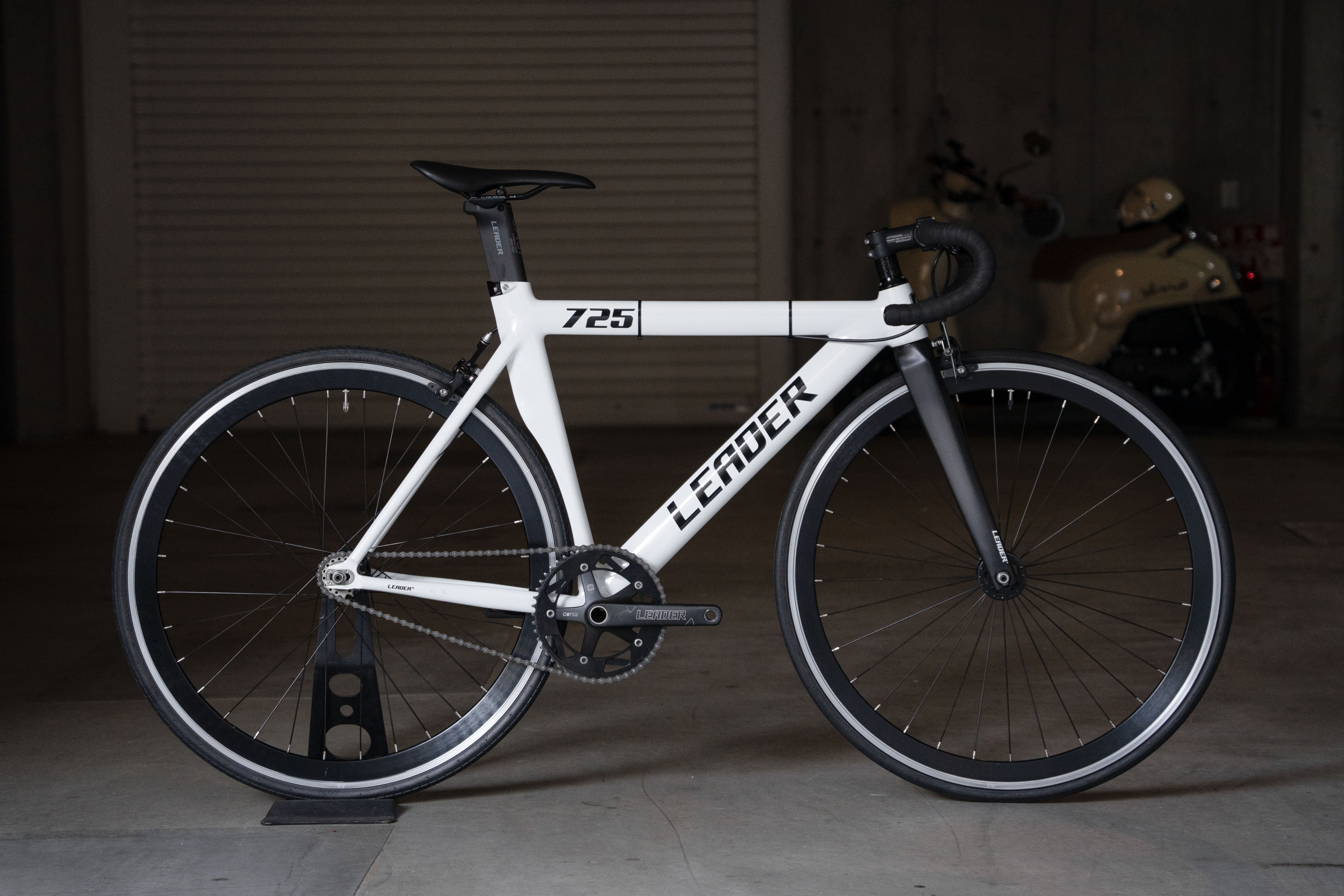 LEADER BIKE 725 完成車体 送料込み LEADER 725TR Complete Bike