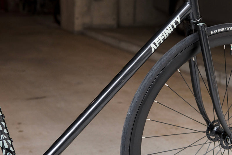 AFFINITY CYCLES METROPOLITAN (FILM GRAIN BLACK / L)【USED】