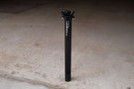 【USED】THOMSON MASTERPIECE “C” CARBON SEATPOST (Ø31.6)