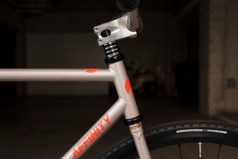 AFFINITY CYCLES METROPOLITAN (Champagne Gold / C-C 510mm / S size)【USED】