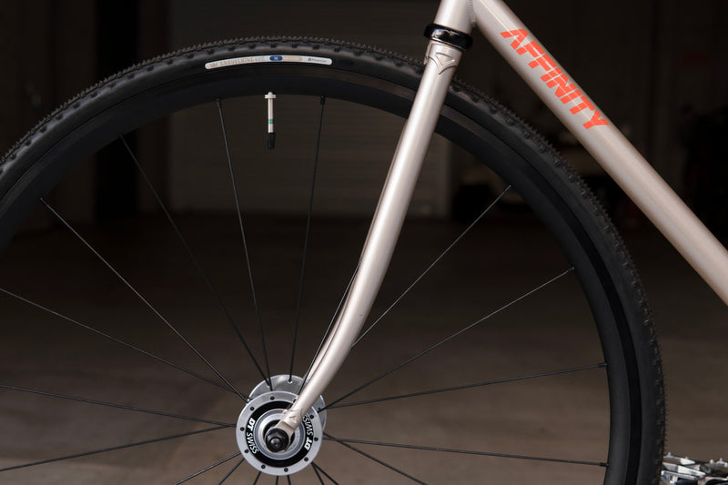 AFFINITY CYCLES METROPOLITAN (Champagne Gold / C-C 510mm / S size)【USED】