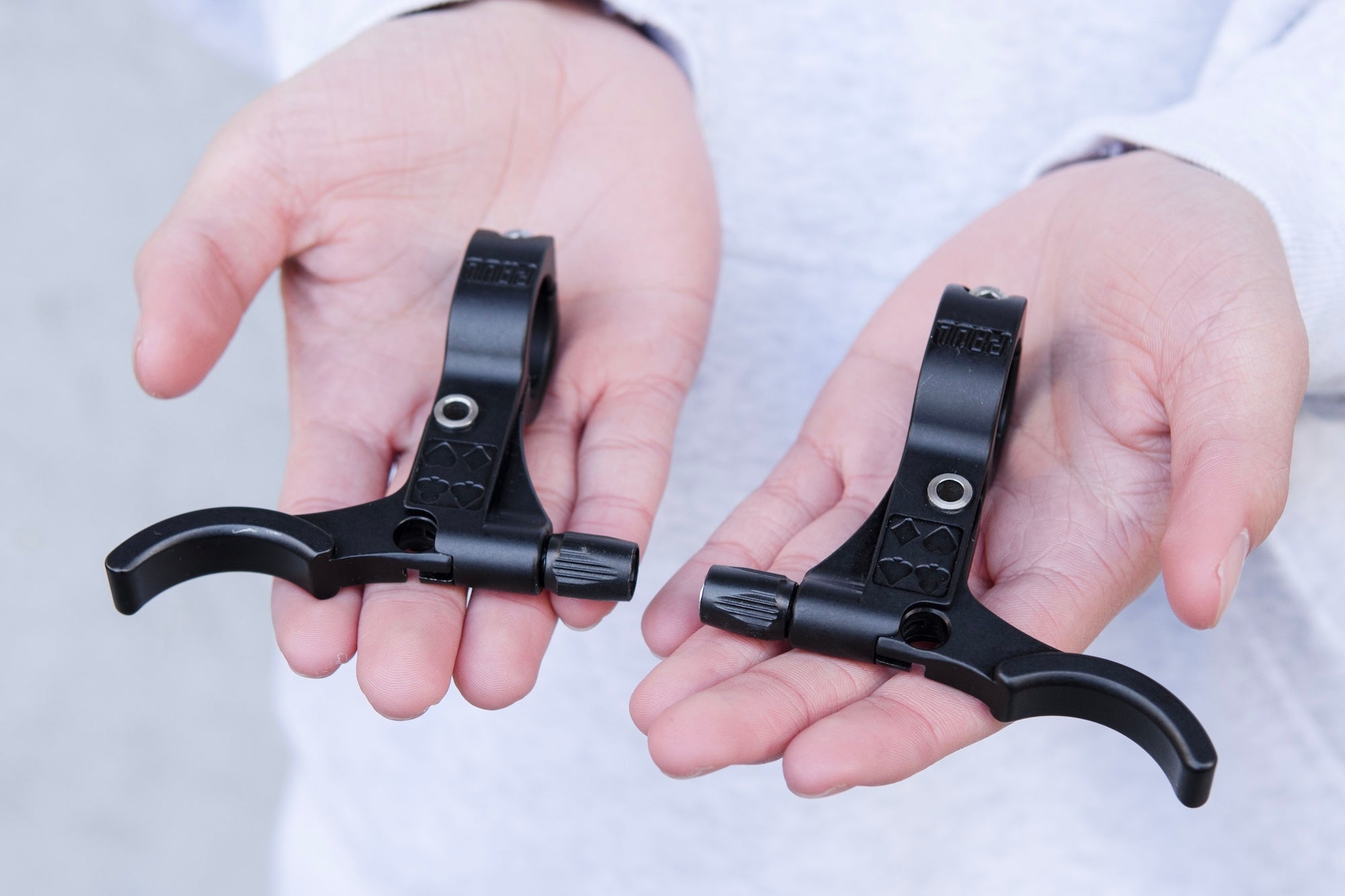 PAUL E-LEVER PAIR (BLACK / Ø22.2mm)【USED】
