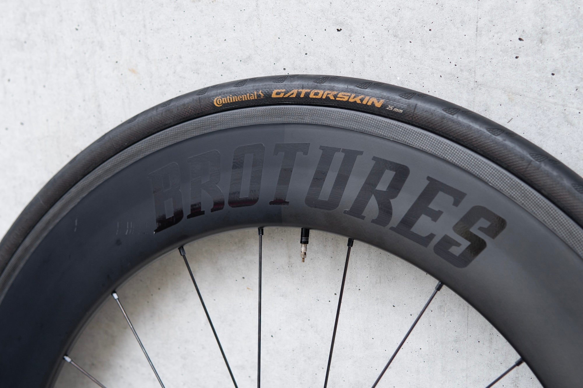 USED BROTURES SHRED88 CARBON RIM × BROTURES TRIPLE THREAT HUB Custom W