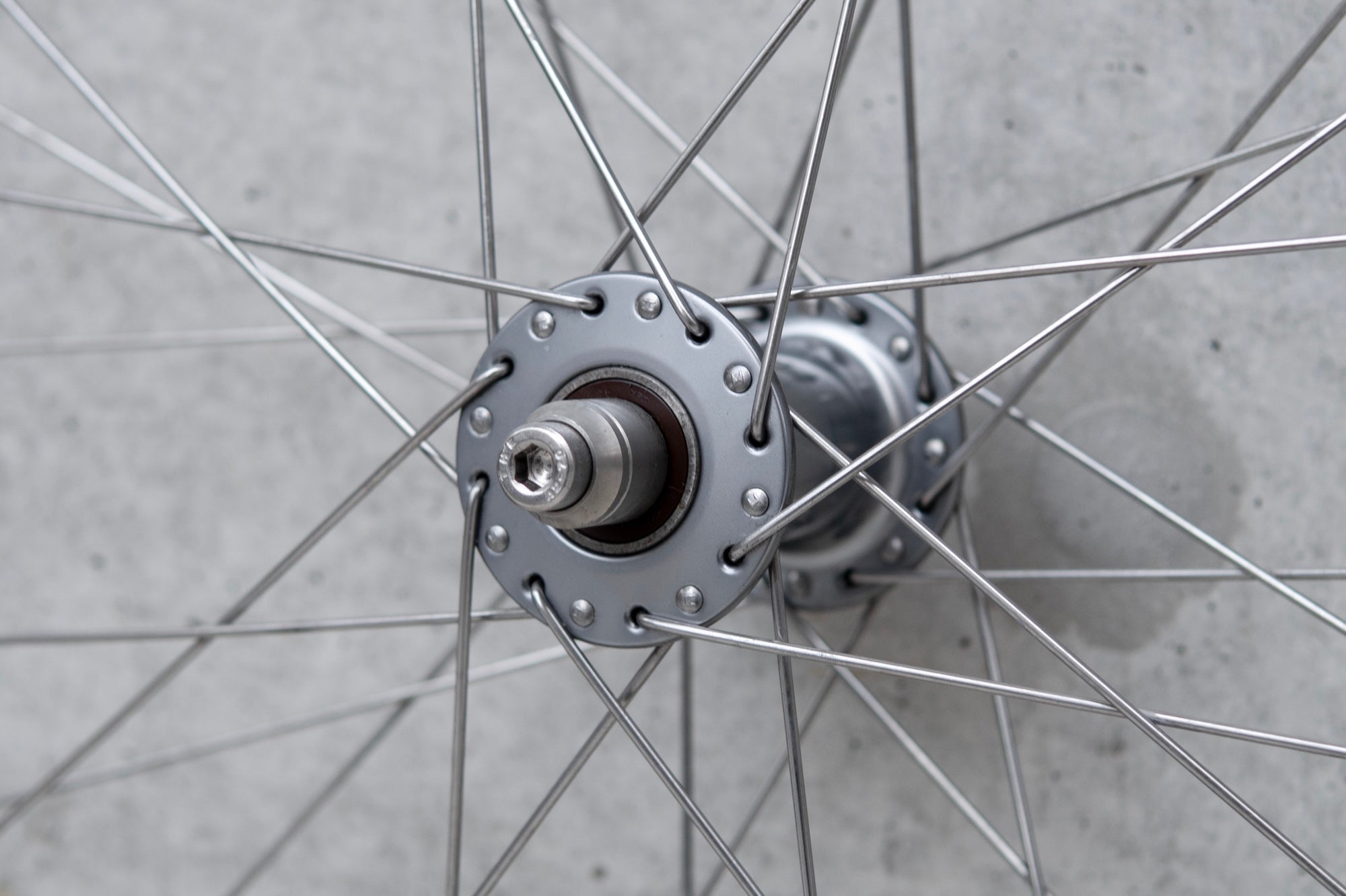 H PLUS SON AT-25 ホイール前後セット SURLY 前後ハブ、コグ H PLUS SON AT-25 (HLH) × PHILWOOD LOW FLANGE TRACK HUB (GUNMETAL) Cust