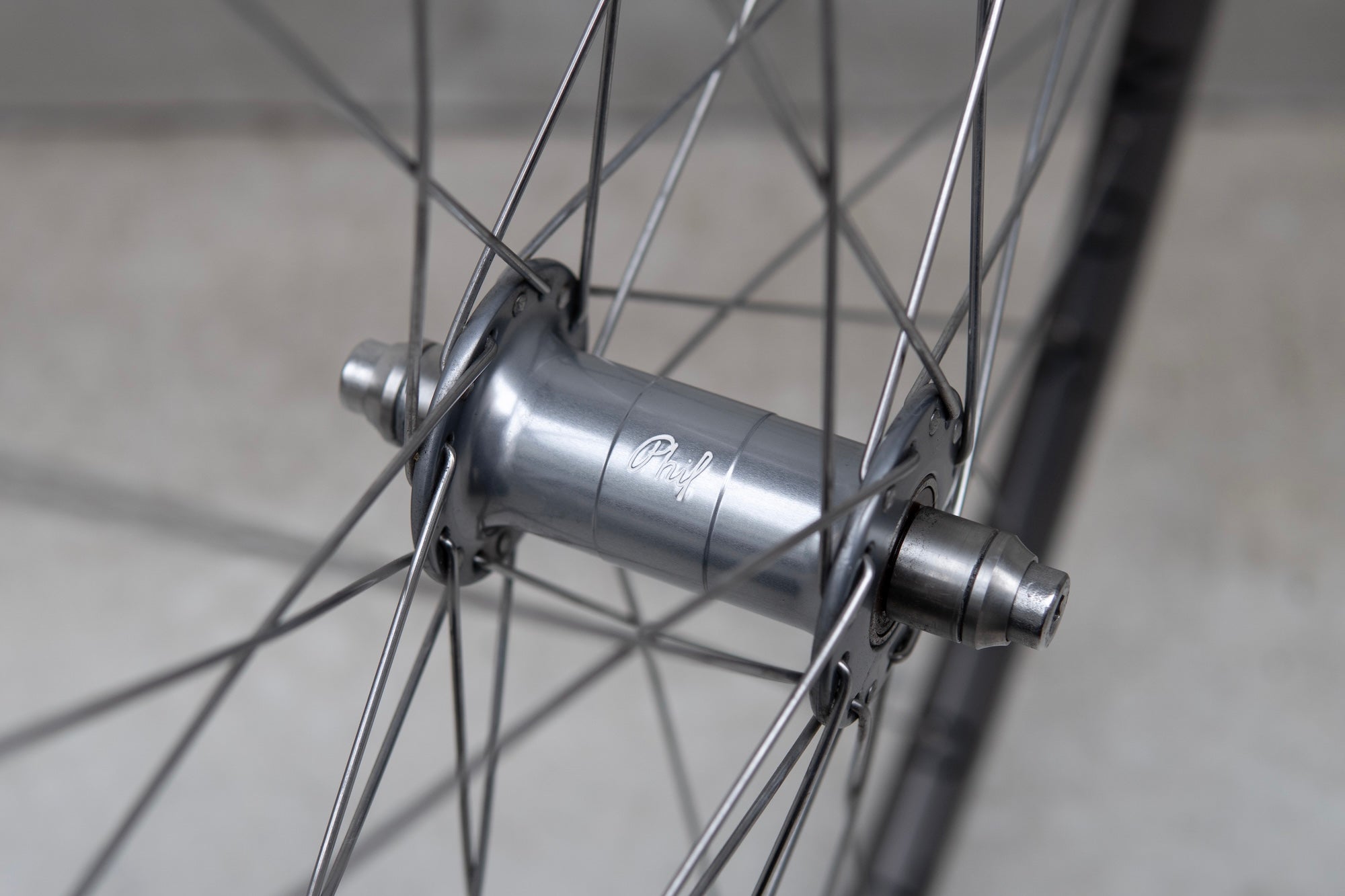 H PLUS SON AT-25 (HLH) × PHILWOOD LOW FLANGE TRACK HUB (GUNMETAL) Cust