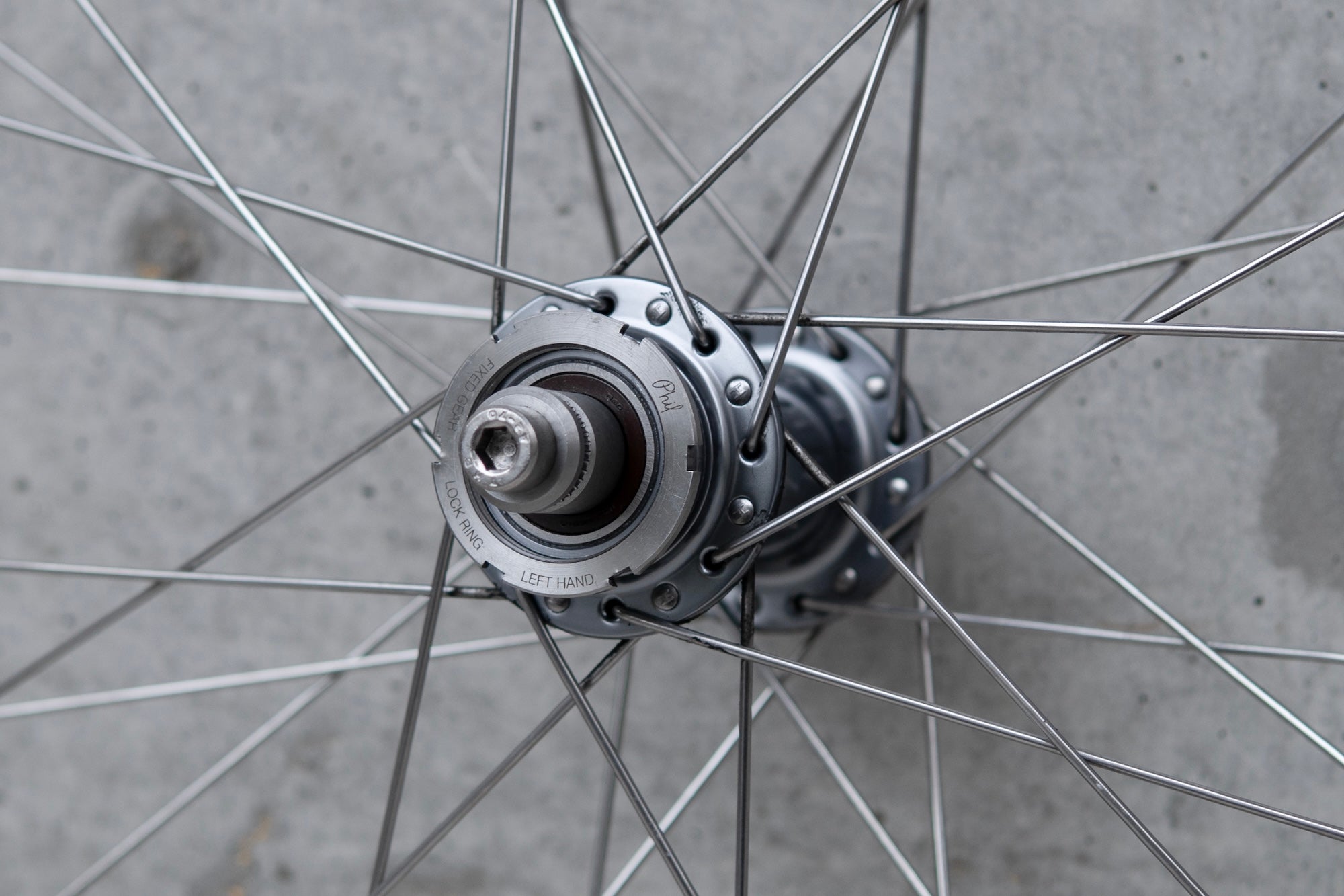 H PLUS SON AT-25 (HLH) × PHILWOOD LOW FLANGE TRACK HUB (GUNMETAL) Cust