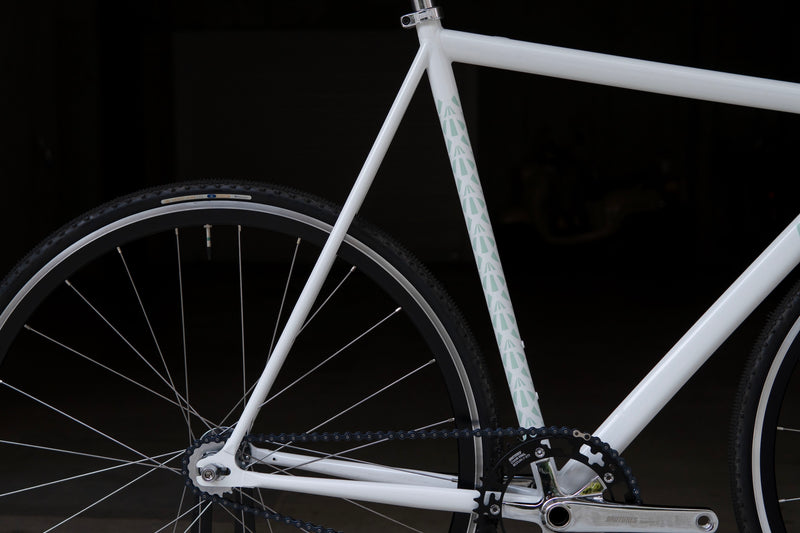 AFFINITY LOPRO 2021 (SNOW WHITE / M C-T605mm) PHILWOOD HP付属【USED】