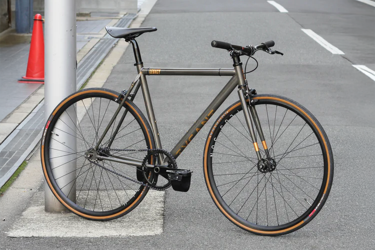 Sim works VOLUMMY 700×38C SimWorks Volummy Tyre - 700 x 38c Sim works VOLUMMY 700×38C SimWorks Volummy Tyre - 700 x 38c