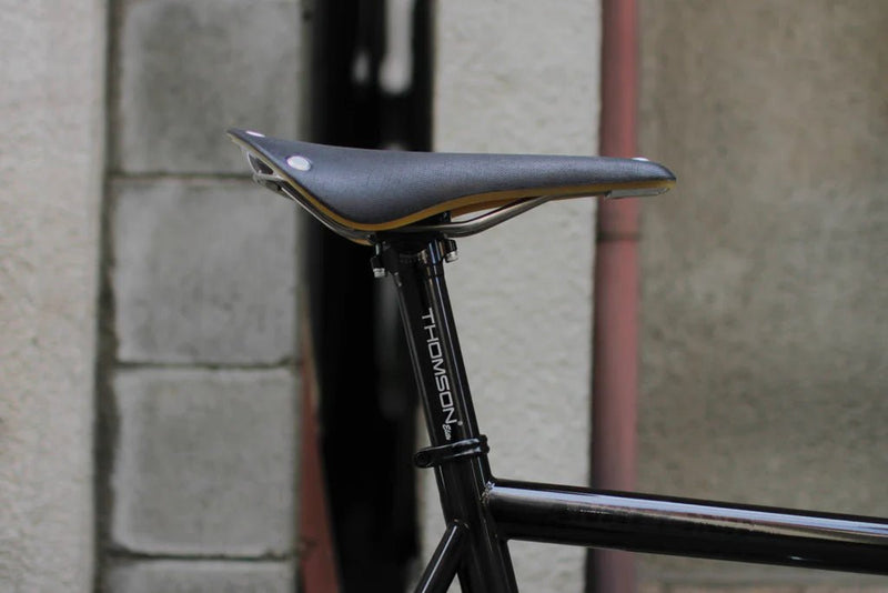 BROOKS C17 SPECIAL BROOKS C17 SPECIAL