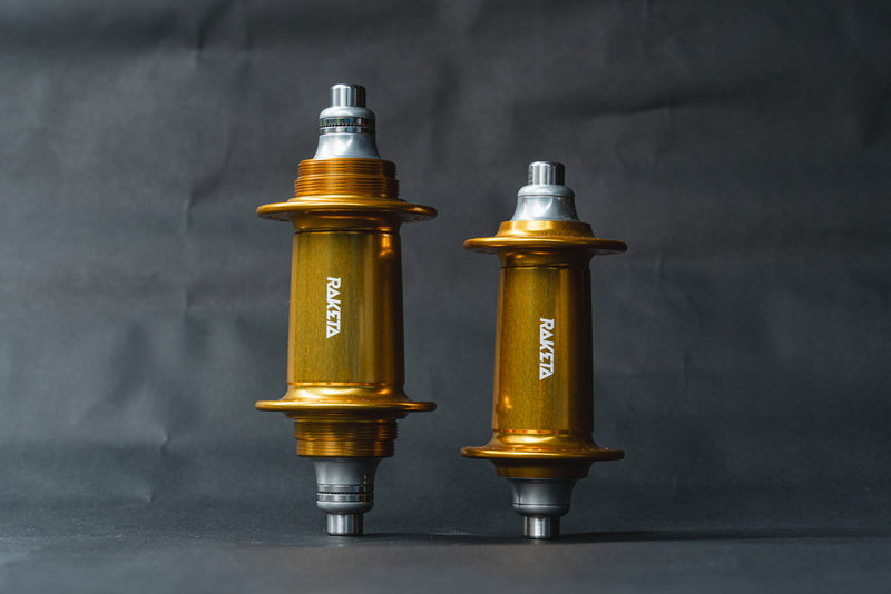 RAKETA Track Hubs set