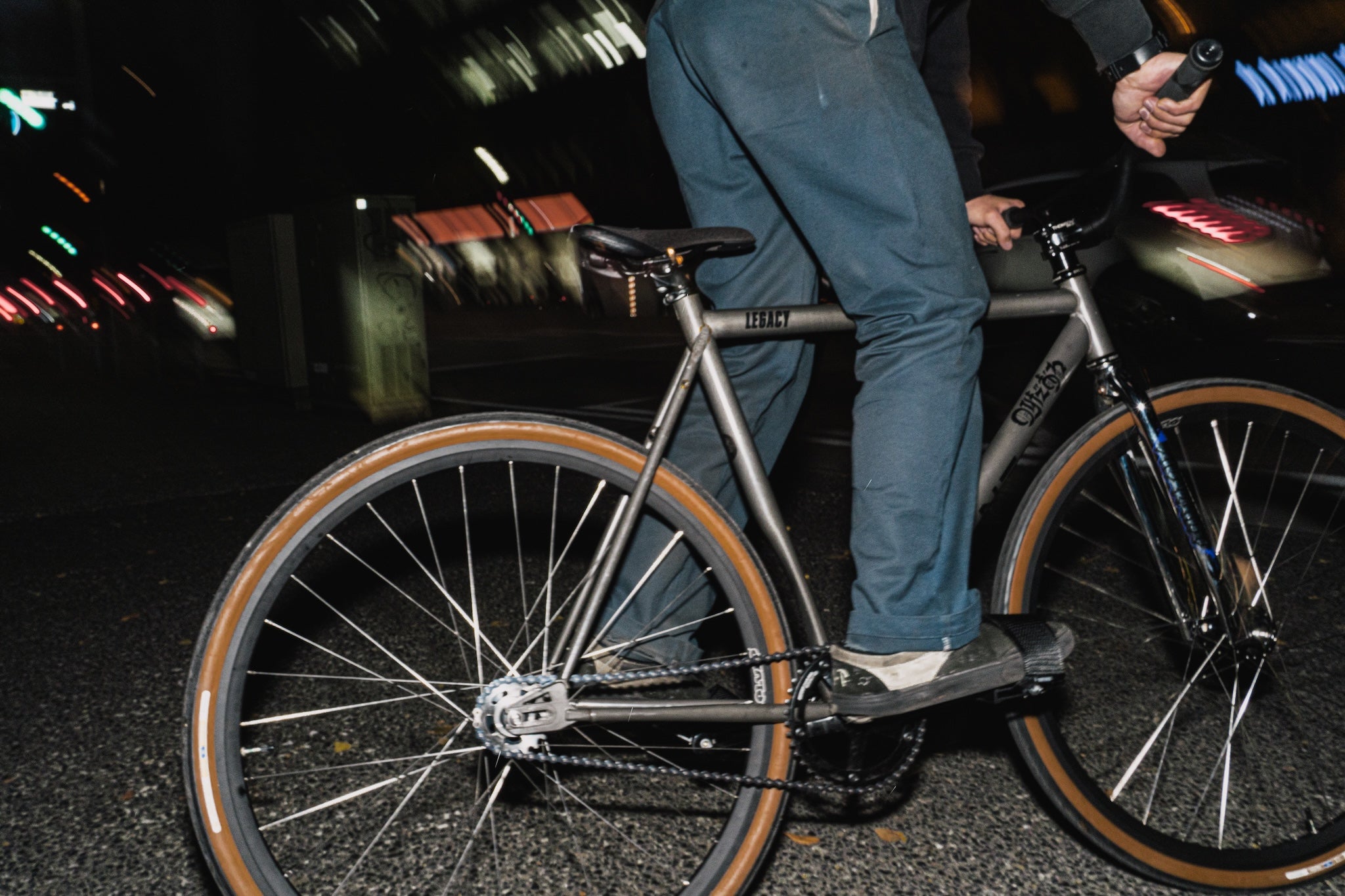 値下げしました、来週には戻します。BROTURES 完組ホイール 700C BROTURES PLUMP RIM