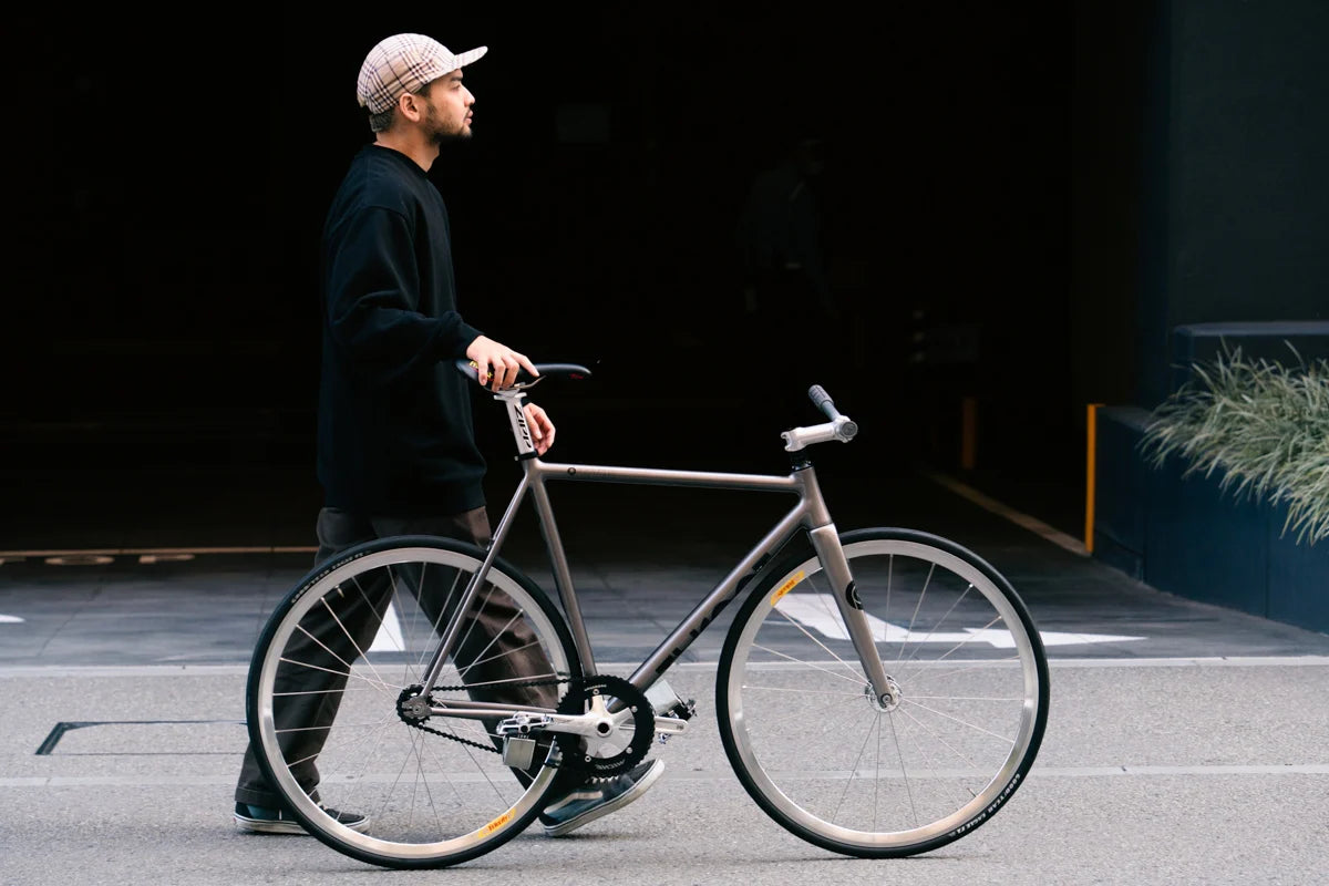 Velocity Deep V Black アメリカ製 前後セット VELOCITY DEEP-V RIM