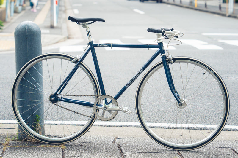 HOW I ROLL CHAMP "Retro Commuter"