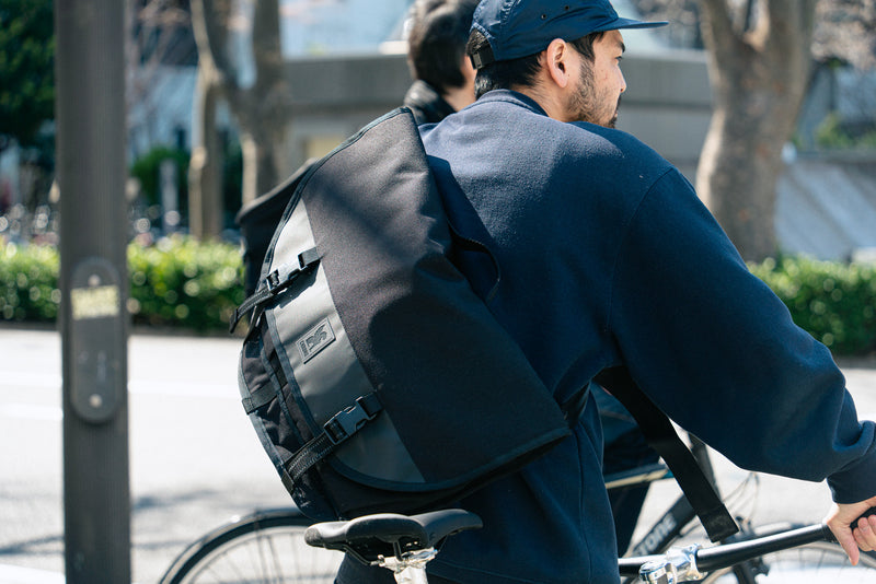 CHROME CTZ 24L Messenger bag