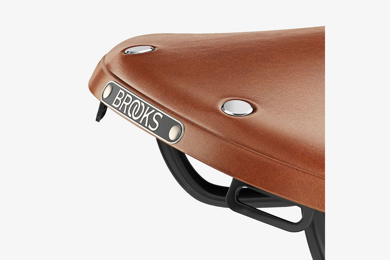 BROOKS B17