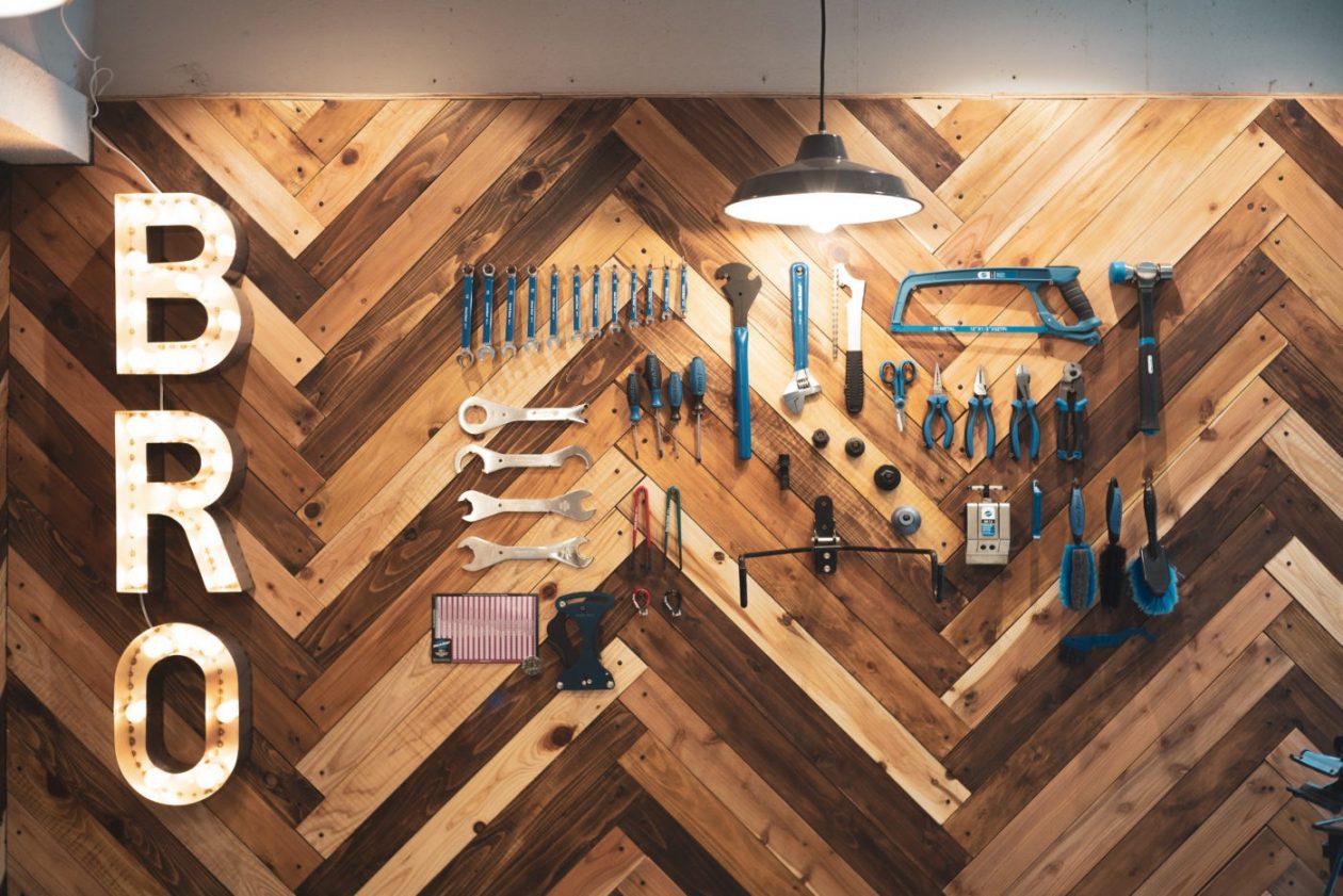 FLAGSHIP - BROTURES YOKOHAMA | ブローチャーズ - BROTURES ONLINE